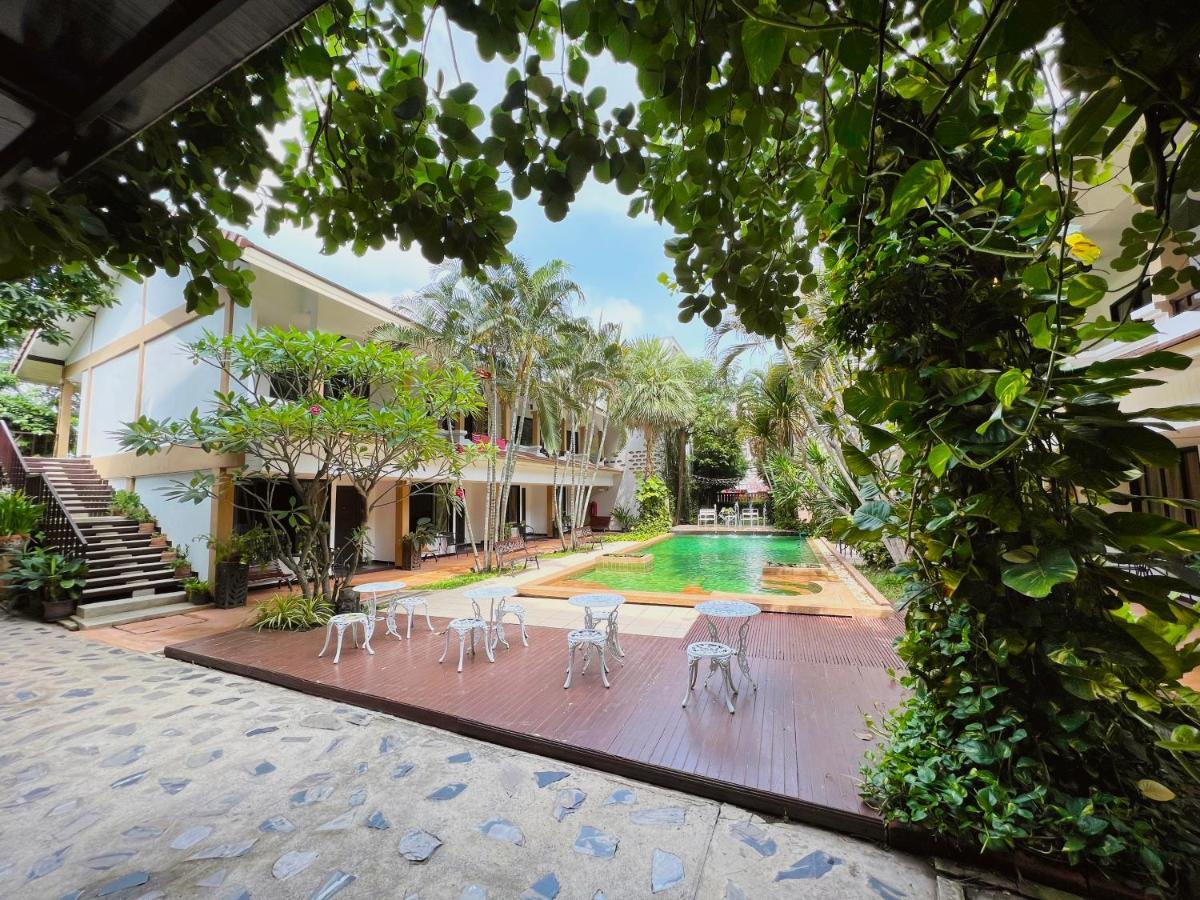 Hotel La 3*